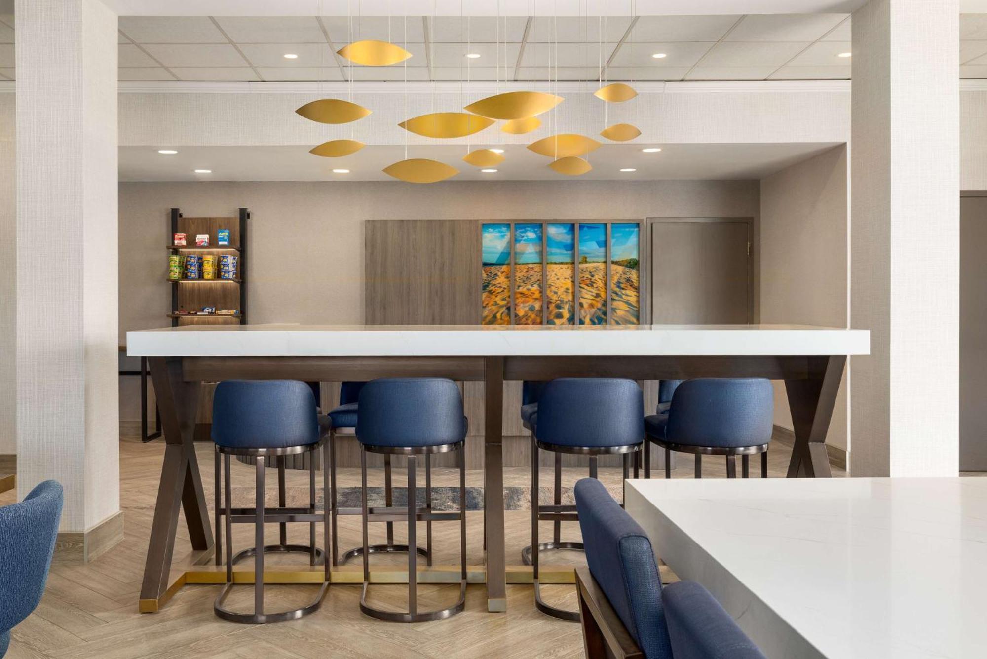 Hampton Inn By Hilton Napanee Greater Napanee Exterior foto